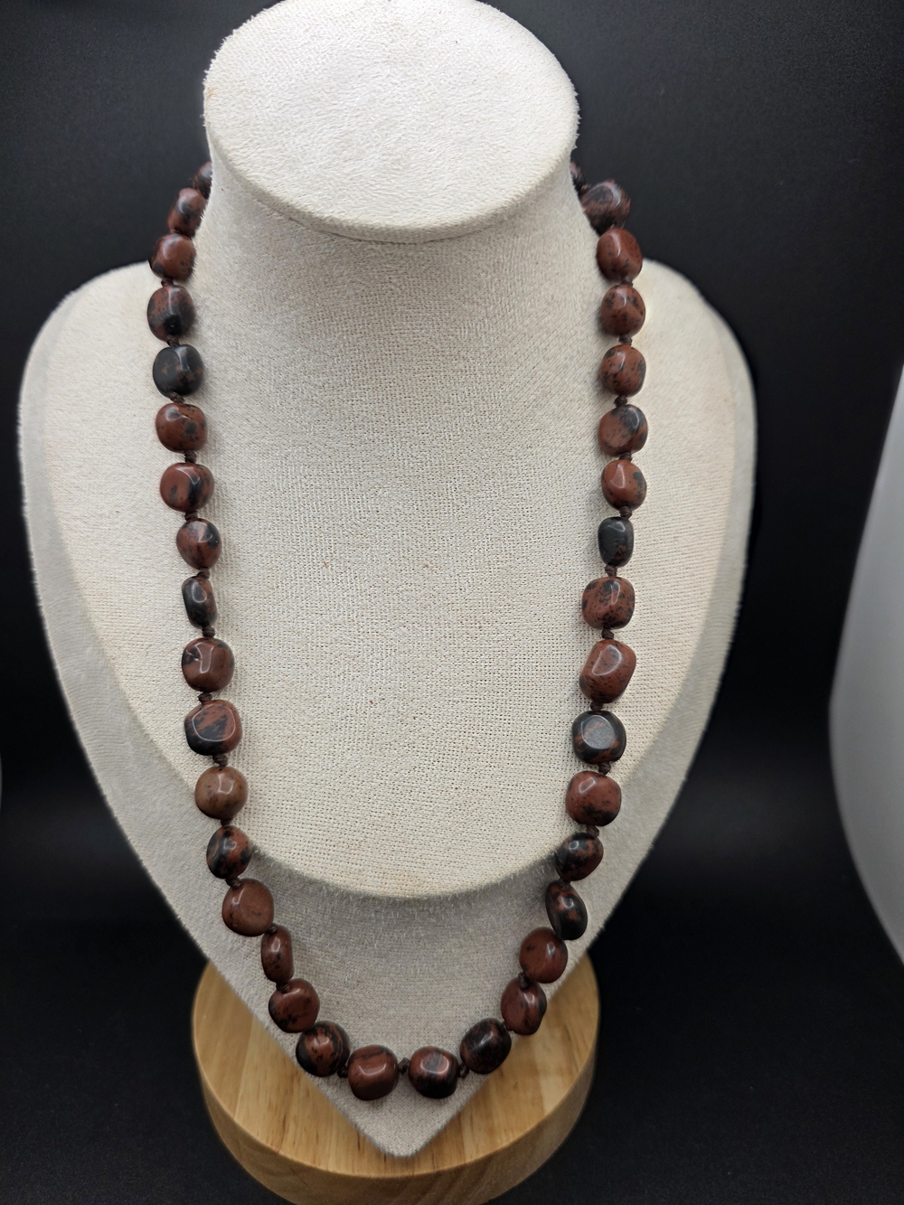 Handcrafted Mahogany Obsidian
Bead Necklace (2301)